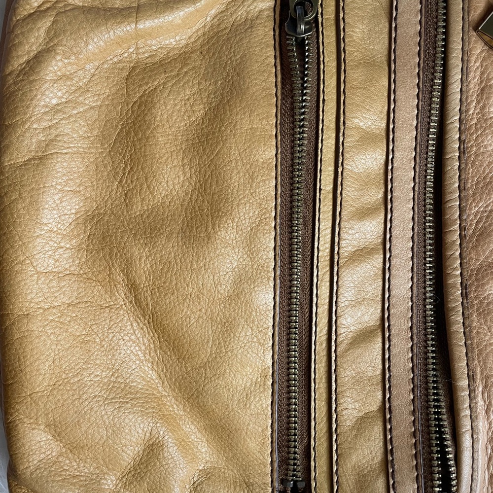 Fossil Tan Yellow Leather Crossbody Purse, Vintage with Adjustable Strap - Picture 8 of 12